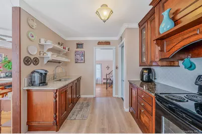 268 W Shore Drive, Massapequa, NY 11758 - Photo 8