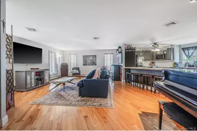 268 W Shore Drive, Massapequa, NY 11758 - Photo 22
