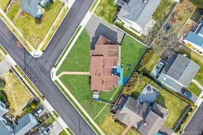 268 W Shore Drive, Massapequa, NY 11758 - Photo 46