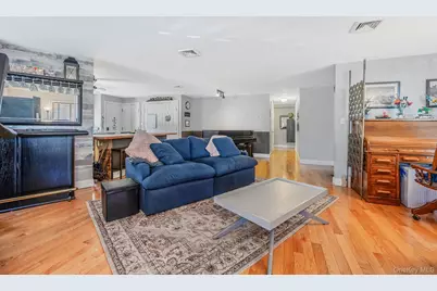 268 W Shore Drive, Massapequa, NY 11758 - Photo 8