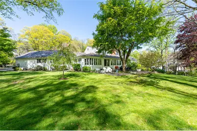 16 Carolyn Place, Armonk, NY 10504 - Photo 2