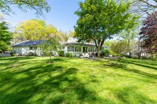 16 Carolyn Pl, Armonk, NY 10504 - Photo 2
