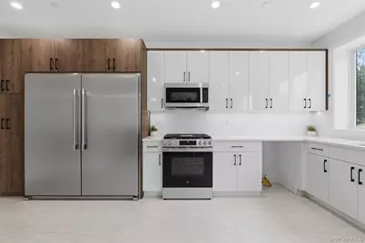 3 Valley Way #220, Spring Valley, NY 10977 - Photo 8
