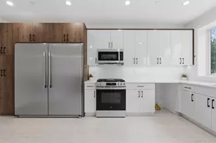 3 Valley Wy, Spring Valley, NY 10977 - Photo 8