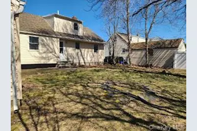 610 Bermuda Road, West Babylon, NY 11704 - Photo 18