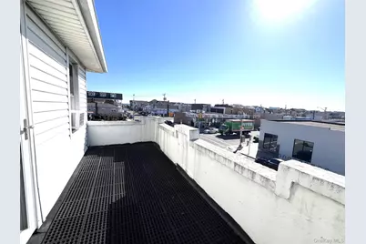 58 Illinois Avenue #Top Floor, Long Beach, NY 11561 - Photo 20