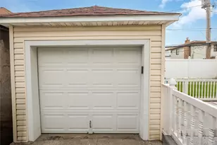 149 W Market St, Long Beach, NY 11561 - Photo 4