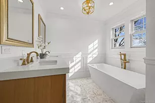 27 Grape Ln, Hicksville, NY 11801 - Photo 26