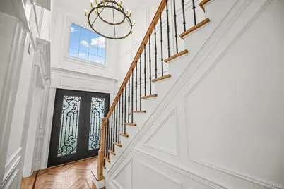 27 Grape Lane, Hicksville, NY 11801 - Photo 6