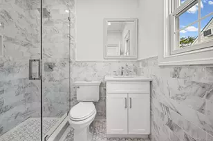 27 Grape Ln, Hicksville, NY 11801 - Photo 22