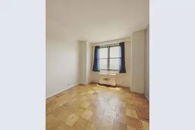 70-25 Yellowstone Boulevard #10Q, Forest Hills, NY 11375 - Photo 6