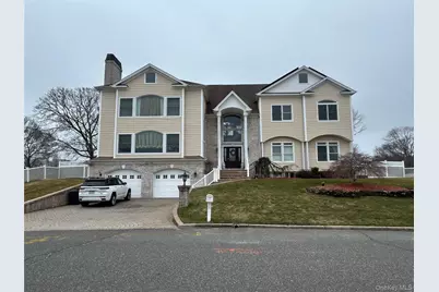 4 Vining Street, Centereach, NY 11720 - Photo 4