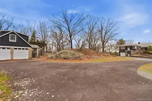 27 Allapartus Cir, Ossining, NY 10562 - Photo 4