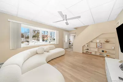 385 Irving Street, Central Islip, NY 11722 - Photo 6