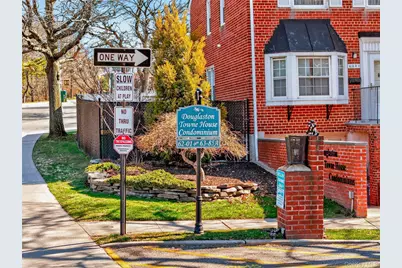 62-01 Douglaston Parkway, Douglaston, NY 11362 - Photo 4