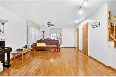 62-01 Douglaston Parkway, Douglaston, NY 11362 - Photo 8