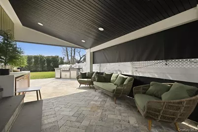 98 Vincent Place, Lynbrook, NY 11563 - Photo 32