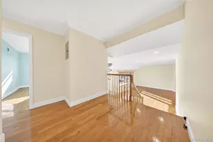 38 S Oaks Blvd, Plainview, NY 11803 - Photo 22