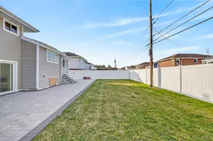 38 S Oaks Blvd, Plainview, NY 11803 - Photo 46