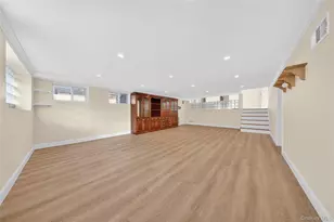 38 S Oaks Blvd, Plainview, NY 11803 - Photo 40