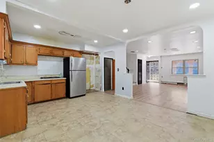 2925 Wallace Ave, Bronx, NY 10467 - Photo 12