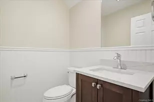 7 Monitor Rd, Smithtown, NY 11787 - Photo 14