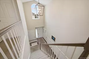 7 Monitor Rd, Smithtown, NY 11787 - Photo 16