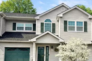 7 Monitor Rd, Smithtown, NY 11787 - Photo 2