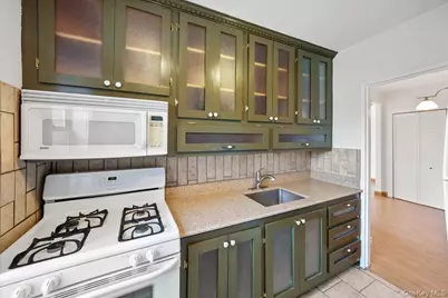 25-40 Union Street #3F, Flushing, NY 11354 - Photo 8