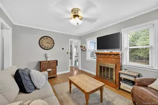 13 Prospect St, Glen Head, NY 11545 - Photo 8