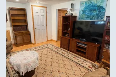 5 Sage Court, Huntington Station, NY 11746 - Photo 10