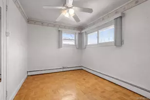 15 Silverpine Dr, Amityville, NY 11701 - Photo 8