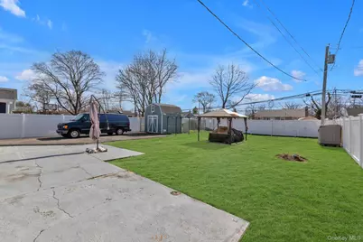 15 Silverpine Drive, Amityville, NY 11701 - Photo 12