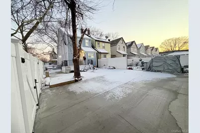 14549 115th Avenue, Jamaica, NY 11436 - Photo 20