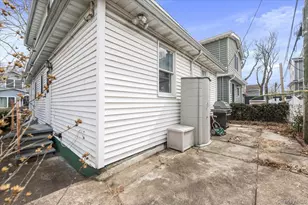 7 Poplar Ave, Bronx, NY 10465 - Photo 18