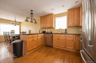 7 Poplar Ave, Bronx, NY 10465 - Photo 6