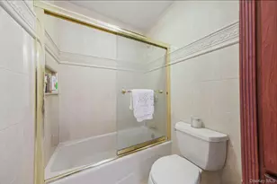 43 Hallock Ave, Smithtown, NY 11787 - Photo 34