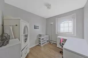 43 Hallock Ave, Smithtown, NY 11787 - Photo 30