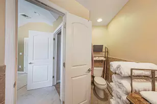 43 Hallock Ave, Smithtown, NY 11787 - Photo 40