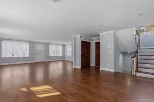 246 Tibbetts Rd, Yonkers, NY 10705 - Photo 4