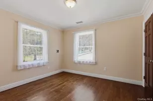 246 Tibbetts Rd, Yonkers, NY 10705 - Photo 14