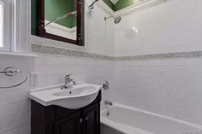 246 Tibbetts Road, Yonkers, NY 10705 - Photo 16