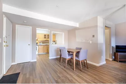 10 Regents Place #D, Yorktown Heights, NY 10598 - Photo 2
