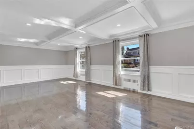 154 California Avenue, Freeport, NY 11520 - Photo 10