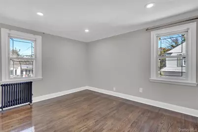 154 California Avenue, Freeport, NY 11520 - Photo 32