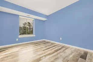 8 Cheyenne Ct, Coram, NY 11727 - Photo 10