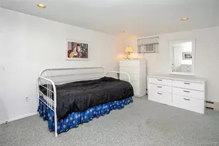 5 Vegas Ct, Plainview, NY 11803 - Photo 14