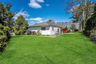 5 Vegas Ct, Plainview, NY 11803 - Photo 18