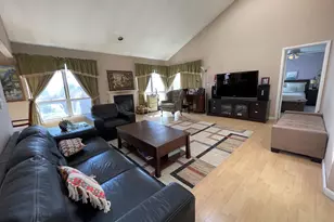 46 Vista Dr S, Manorville, NY 11949 - Photo 10