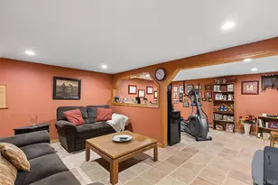 140 Oak St, Medford, NY 11763 - Photo 16